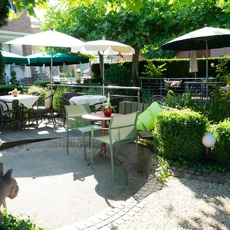 فندق Restaurant Esser 3*